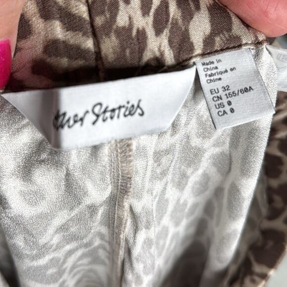 & Other Stories Leopard Print Flared Pants - Picture 4 of 7